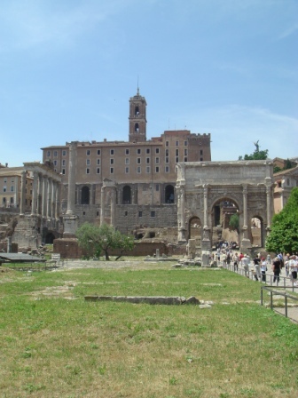 13 Roman Forum