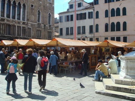 01 Venice markets
