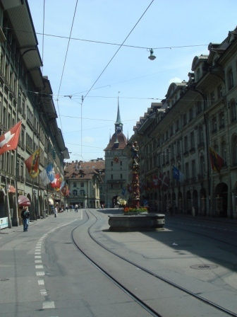 01 Bern main street