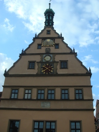 04 Rothenburg town hall
