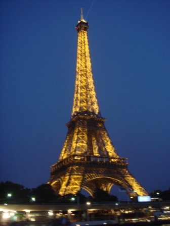 09 Eiffel Tower (I think)