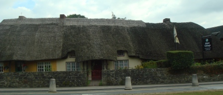03 A thatched cottage