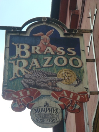 08 Brass Razoo