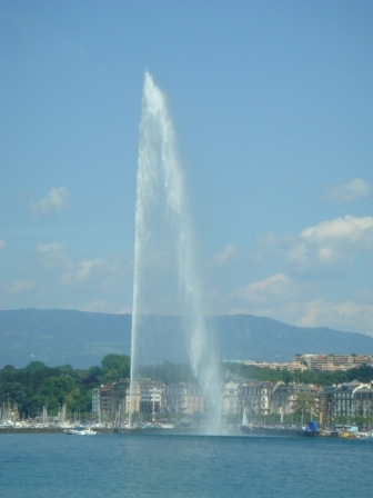 01 Geneva fountain