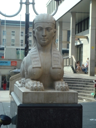 07 Sphinx with breasts??