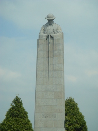 09 Canadian memorial
