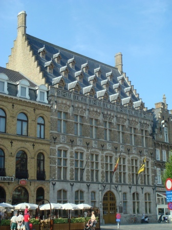 04 Ypres buildings