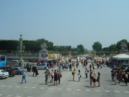 12 The unbelievable crowds on Bastille Day