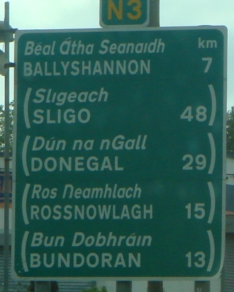 15 Bilingual road sign