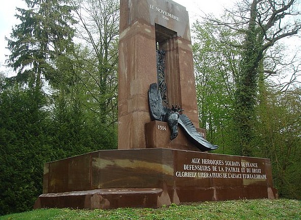 Memorial at the Armistice Carriage