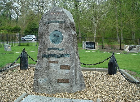 Memorial at the Armistice Carriage