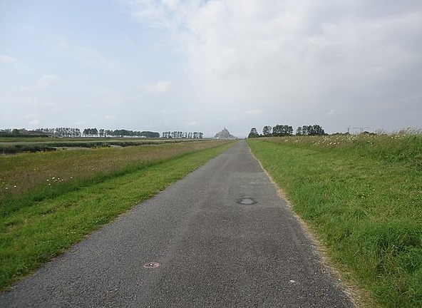 The long canal walk