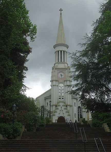 Bagnoles-de-l'Orne church