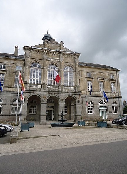 Domfront Mairie - town hall