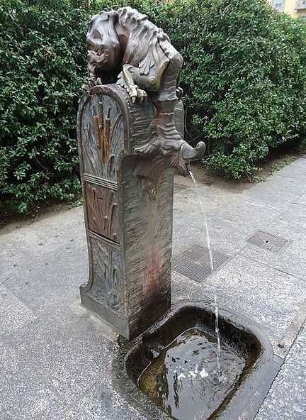 Dragon fountain