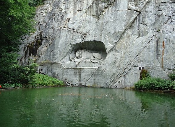 The lion carving